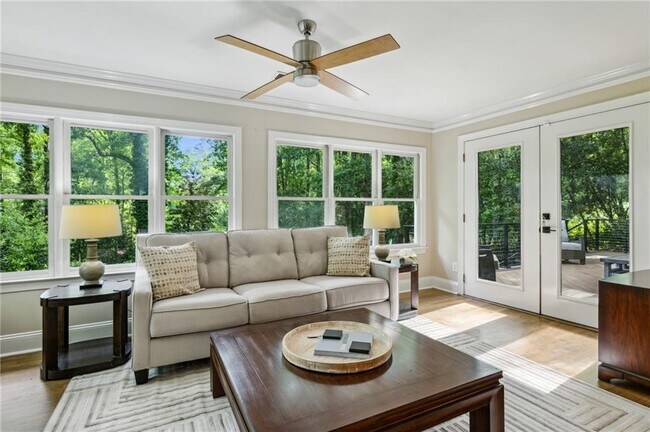 Building Photo - 1130 Angelo Ct NE