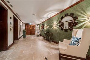 Building Photo - 2951 S Bayshore Dr