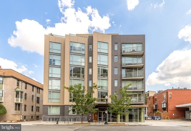 Building Photo - 1311 13th St NW
