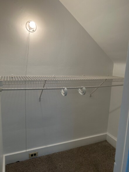 Building Photo - 3100 Markbreit Ave