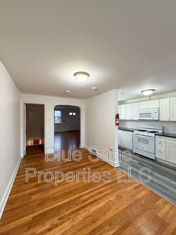 Building Photo - 314 Spruce St