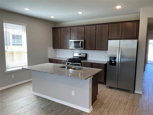 Building Photo - 24814 Sierra Laurel Ln