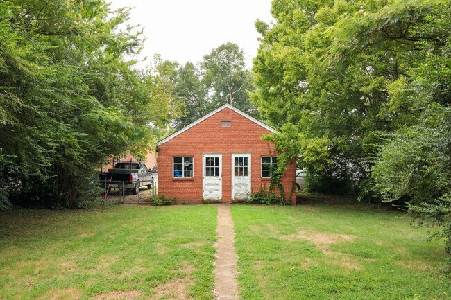 Building Photo - 3417 Floyd Ave