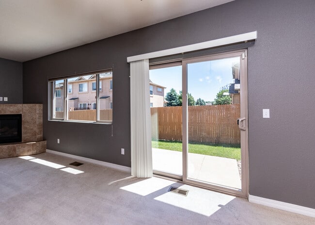 Building Photo - 5607 University Village View