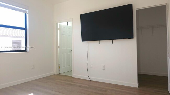 Building Photo - 11774 SW 246th Ln