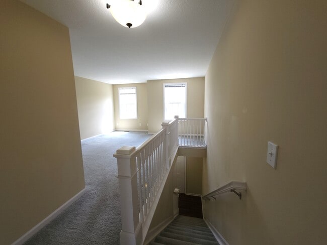 Building Photo - 9301 Cliff Springs Trail