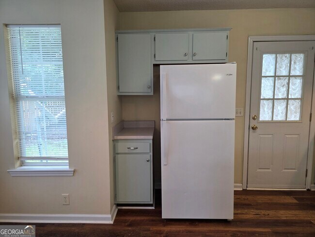 Building Photo - 1213 Exley Dr