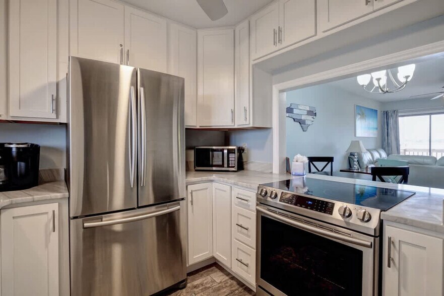 Building Photo - 302 Canal Dr