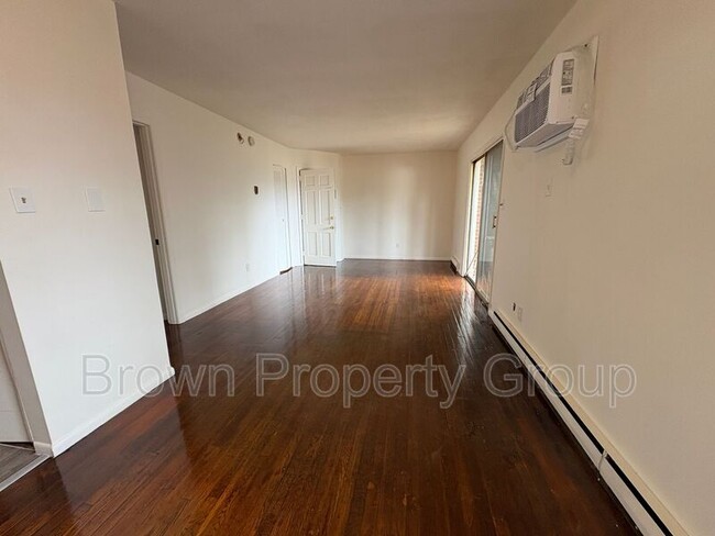 Building Photo - 2462 D Bragg Blvd