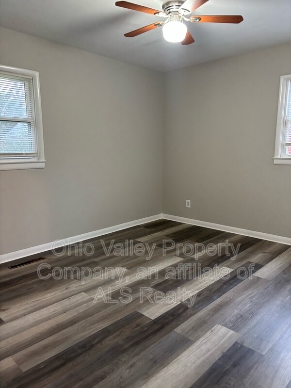 Building Photo - 2925 Rio Rita Ave