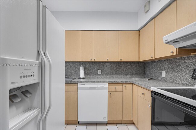Building Photo - 6257 SW 14th St
