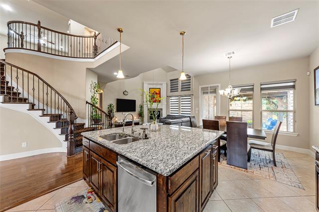 Building Photo - 6571 Detweiller Dr