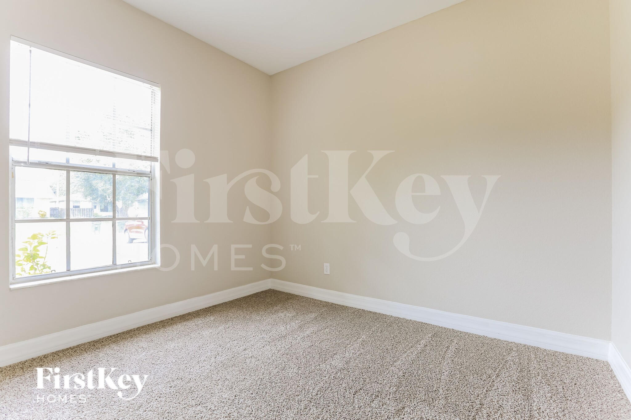 Building Photo - 2728 Parrot St