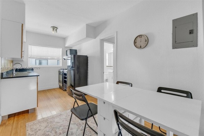 Building Photo - 8080 Tatum Waterway Dr