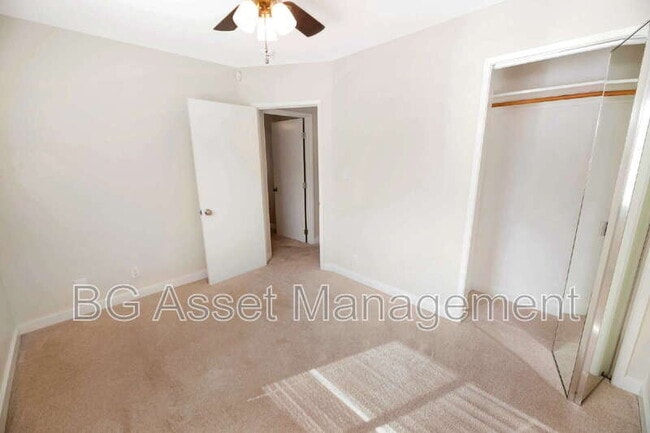 Building Photo - 760 Alhambra Rd