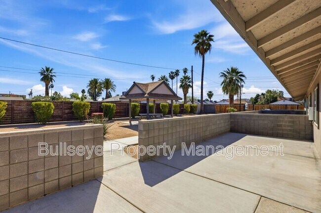 Building Photo - 840 E Turney Ave
