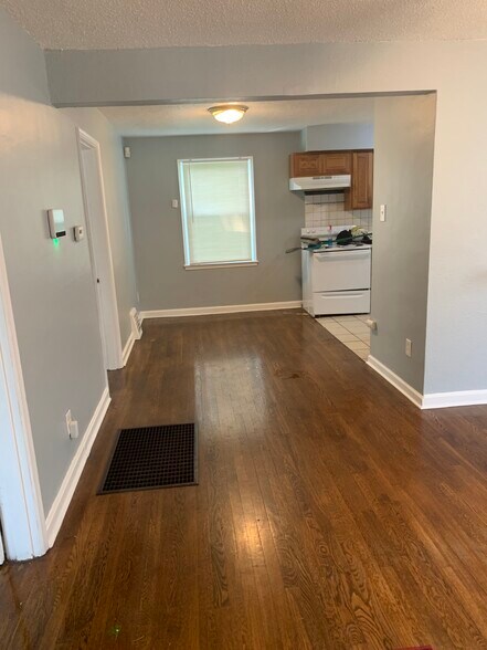 Building Photo - 5629 Statler Ave