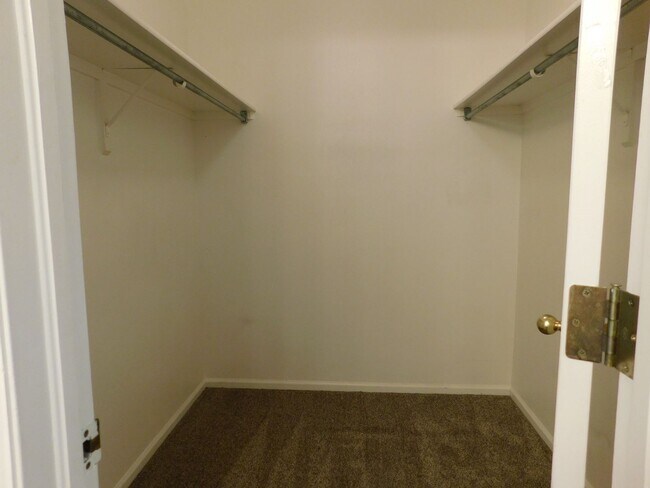 Building Photo - Spacious Home in N Grand Junction