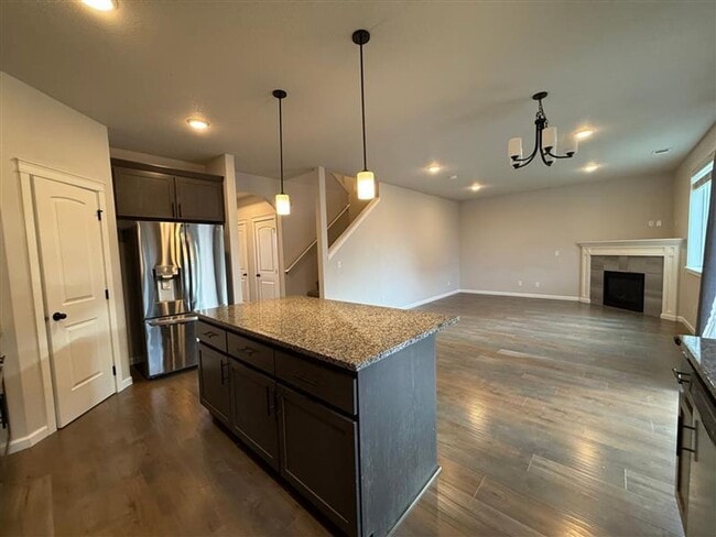 Building Photo - 1223 S 11th Pl