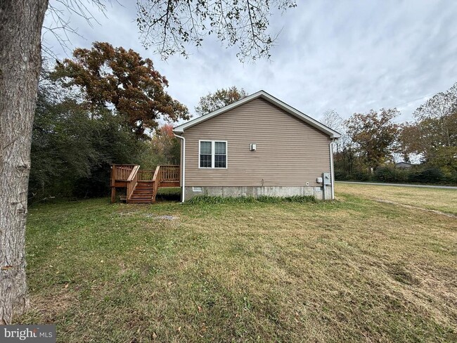 Building Photo - 376 Flynn Dr