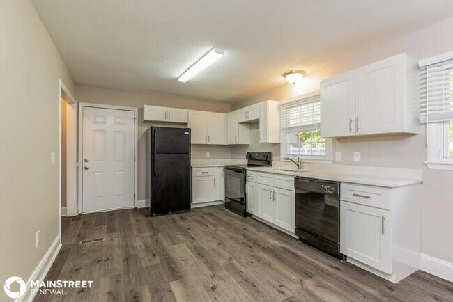 Building Photo - 5702 Willow Dr, Durham, NC 27712