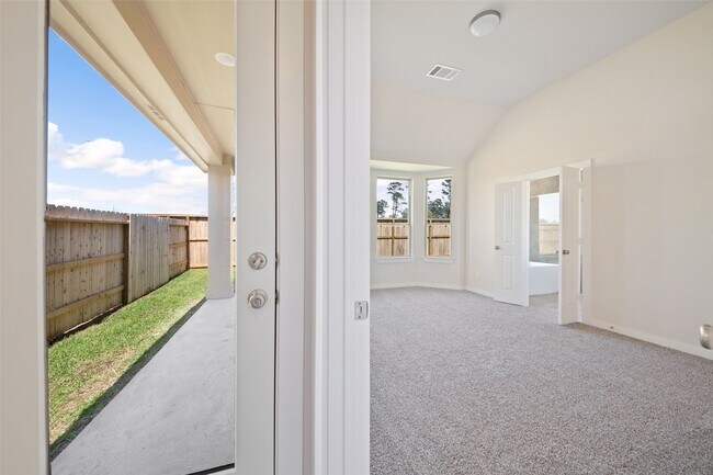 Building Photo - 820 Sendero Trail