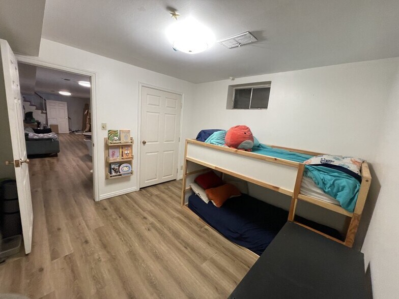 Building Photo - 548 E 3400 N
