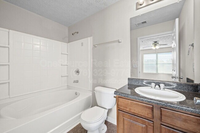 Building Photo - 5304 Fairington Club Dr