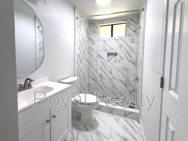 Building Photo - 2795 Kauhale St