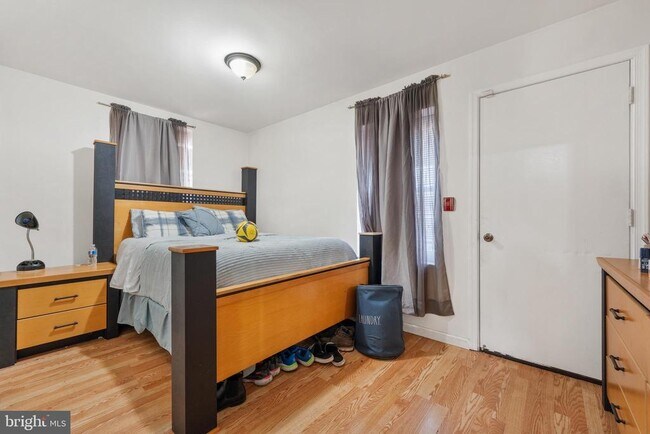 Building Photo - 1319 N 19th St