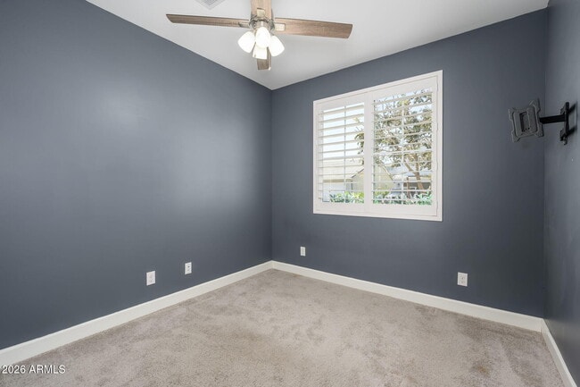 Building Photo - 542 E Bamboo Ln