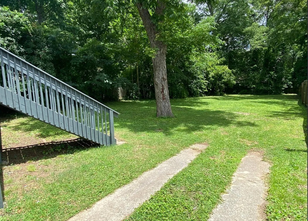 Building Photo - 3026 Church St