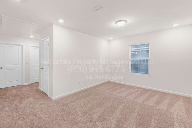 Building Photo - 240 Harpers Run Ln