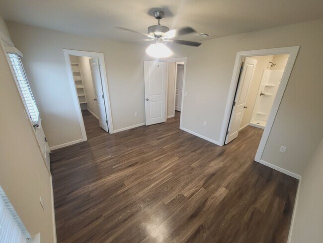 Building Photo - 3 Bed 2 Bath, New Construction!
