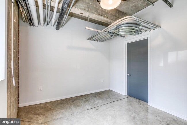 Building Photo - 4800 Brown St