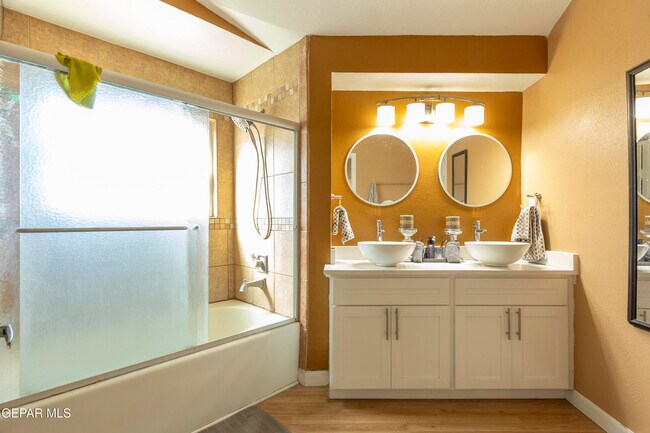 Building Photo - 1123 Night Hawk Dr