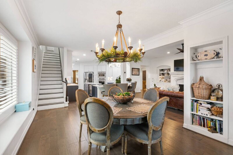 Building Photo - 2560 Costa Mesa Cir
