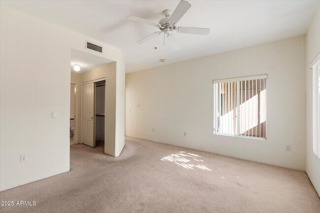 Building Photo - 11260 N 92nd St