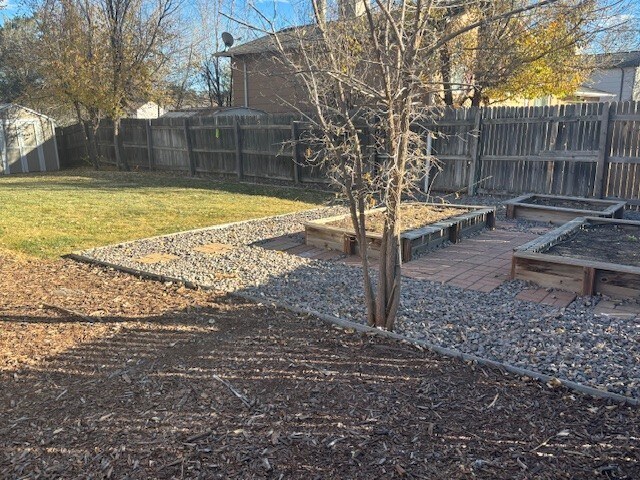 Building Photo - 16570 E Dickenson Pl