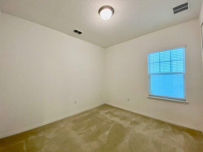 Building Photo - 10271 Austrina Oak Loop