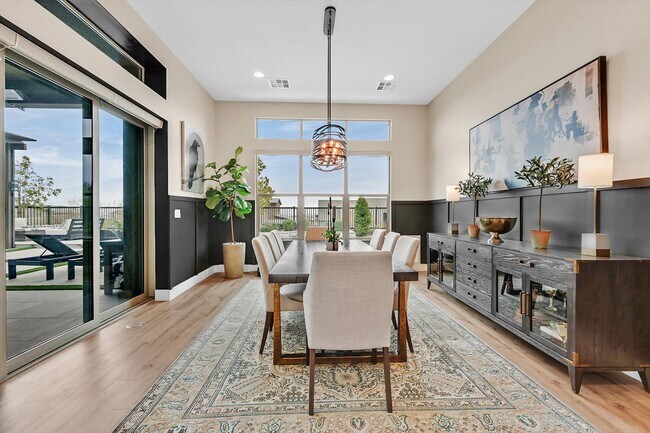 Building Photo - 6690 Interstellar St