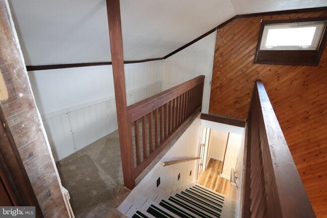 Building Photo - 9540 Greenfield Rd