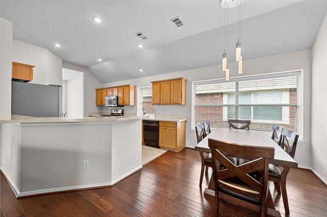 Building Photo - 3205 Hamlett Ln