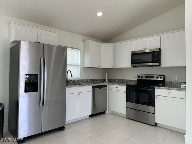 Building Photo - 3918 NW 40th Terrace