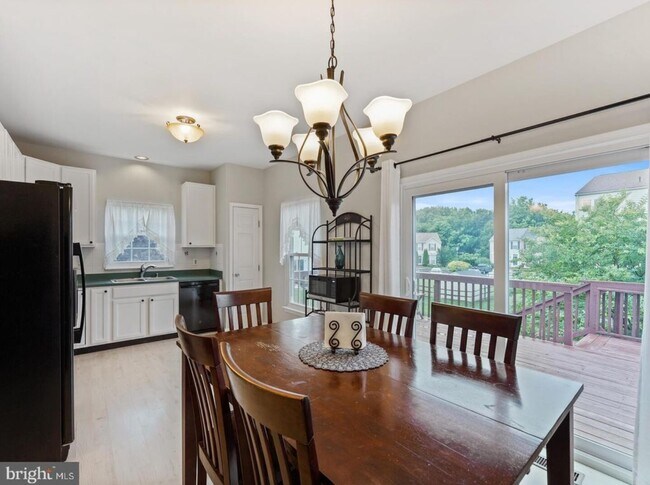 Building Photo - 2 W Kyla Marie Dr