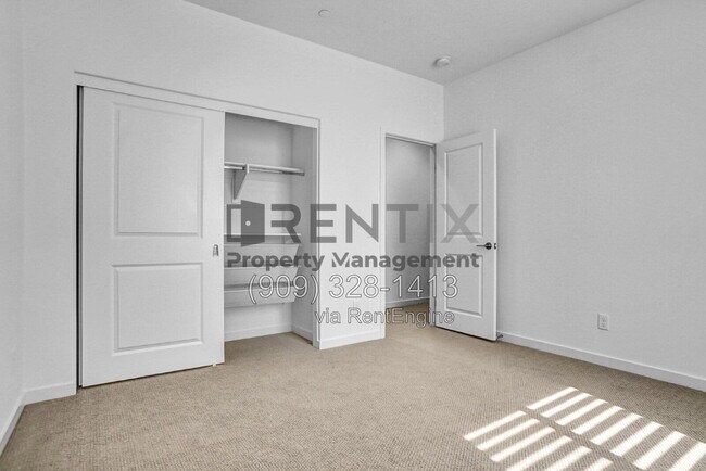 Building Photo - 18116 Hedgerow Way