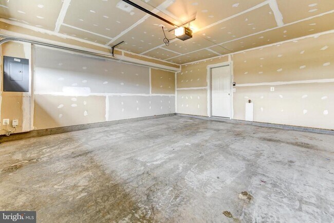 Building Photo - 44104 Turf Field Square