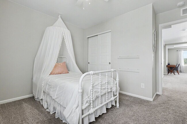 Building Photo - FABULOUS 4 BEDROOM HOME IN CUMBERLAND GREEN FOUNTAIN