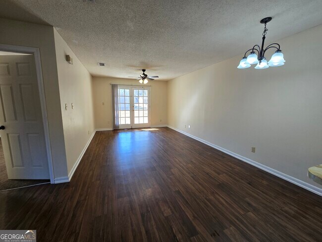 Building Photo - 416 S Ashley St