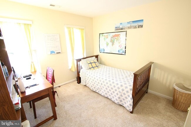 Building Photo - 13728 Valley Oak Cir